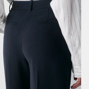 Aritzia Navy Effortless Pants